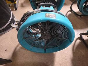 lot 7323 image: Orbit Industrial Portable Axial Fan Model 7325