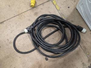 lot 7423 image: Heavy Duty Power Extension Cord 50A 125250V