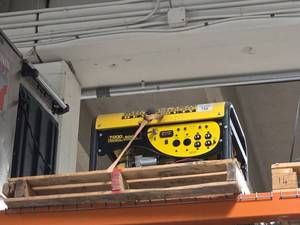 lot 7438 image: Generac 70006000W Portable Generator w Electric Start