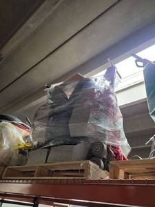 lot 7443 image: Cleaning Machines on Pallet