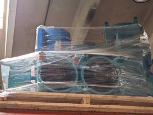 lot 7448 image: Industrial Electric Motor w Teal Cast Iron Housing