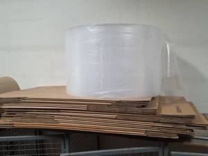 lot 7571 image: Bubble Wrap Roll Protective Packaging Material