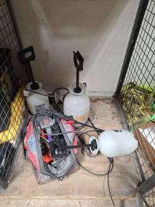 lot 7627 image: Pressure Washer Spray Gun Kit w Hose & Accessories