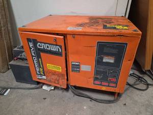 lot 7628 image: Charter Power Systems 36V 135A Forklift Battery Charger
