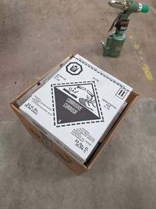 lot 7649 image: Corrosive Chemical Container w Torch Applicator