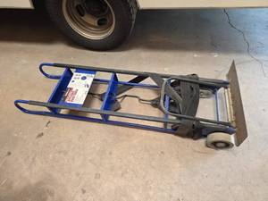 lot 7664 image: HaulMaster 600 lb Capacity Appliance Hand Truck