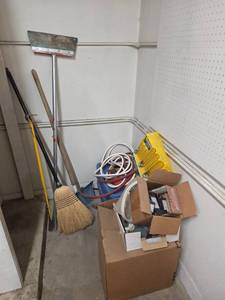lot 7671 image: Ideal Automotive Hose Clamps Kit w Hose & Coiled Cables