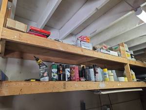 lot 7678 image: Automotive Care & Chemicals Supply Lot