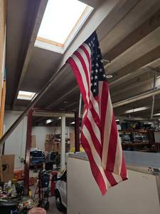 lot 7699 image: American Flag