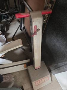 lot 7709 image: Clarke Floor Scrubber Polisher with Red Handles