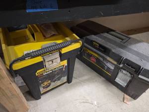 lot 7727 image: Stanley Pro Mobile ToolChest with Hand Tools