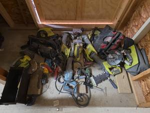 lot 7728 image: Power Tools & Accessories Lot - Ryobi, Makita, DeWalt