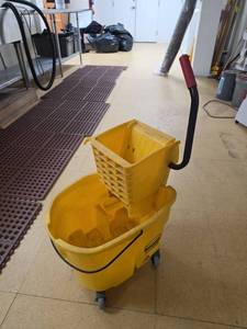 lot 7750 image: Yellow Mop Bucket with Wringer and Handle
