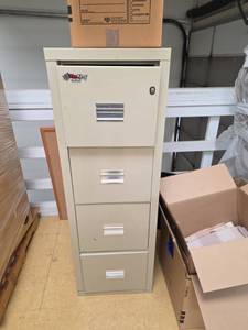 lot 7754 image: Sidelking 4-Drawer Lateral File Cabinet