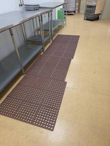 lot 7760 image: Brown Rubber Perforated Anti-Fatigue Floor Mat