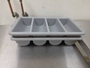 lot 7778 image: Gray Plastic 4-Compartment Tray w Copper Pipes