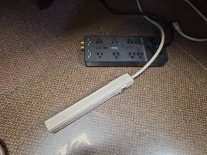 lot 7786 image: Power Strip Surge Protector with USB Ports