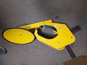 lot 7798 image: Yellow Paddle Wheel Trainer with Handles