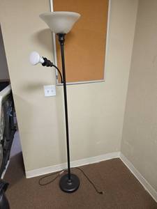 lot 7811 image: Floor Lamp with Uplighter and Reading Light