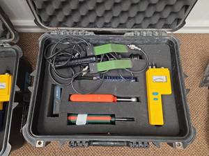 lot 7829 image: Electrical Test Equipment Kit w Clamp Meter & Accessories