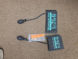 lot 7832 image: Mrs. Keng Air Shim Goods Controller Grade Air Shims