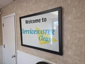 lot 7853 image: ServiceMASTER Clean Welcome Sign