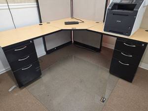 lot 7898 image: L-Shaped Office Desk with Filing Cabinets