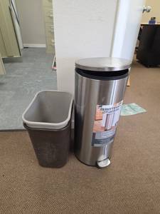lot 7931 image: Better Homes & Gardens 7.9 Gallon Step Can Stainless Steel