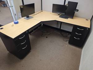 lot 7942 image: L-Shaped Office Desk w Black Pedestals & Light Wood Top