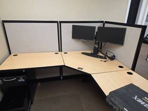 lot 7946 image: Corner Office Privacy Panels (3-Pack)
