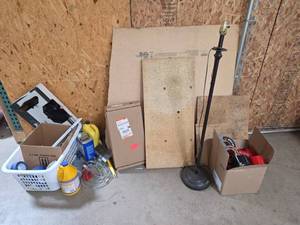 lot 7972 image: Gorilla Duct Tape & Painting Supplies Lot