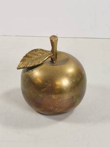 lot 112 image: Vintage Brass Apple Bell
