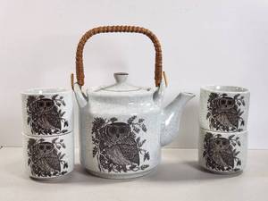 lot 128 image: Otagiri Original Hand Crafted Teapot 4-Piece Set Owl Design Japan