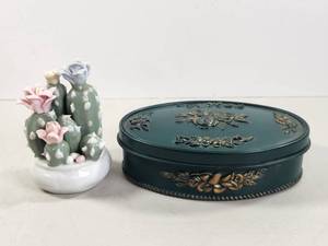 lot 171 image: Teal Green Oval Lidded Box with Gold Rose Floral Relief Decoration