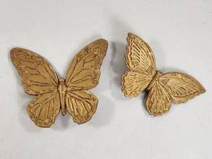 lot 192 image: Butterfly Wall Decor Plaques Set