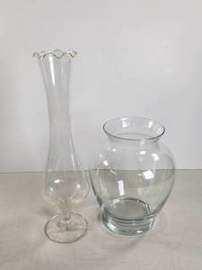 lot 231 image: Glass Vases Lot 2 Pieces Pedestal Bowl Flared Rim
