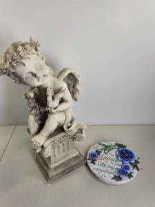 lot 252 image: Cherub Figurine on Pedestal Base with Decorative Stone Garden Stepping Stone