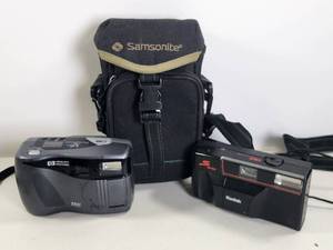 lot 260 image: HP Hewlett Packard Mega Pixel Camera with Kodak S Series Camera and Samsonite Bag
