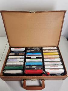 lot 262 image: Cassette Tape Collection Lot 20 Country Music Artists in Carry Case
