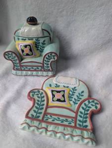 lot 508 image: Mary Engelbreit Enesco Ceramic Armchair Sugar Bowl  Spoon Set&nbsp