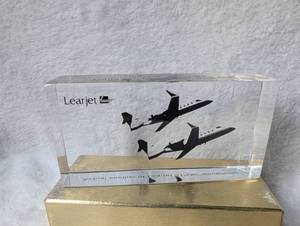 lot 1514 image: Learjet Dual Certification Delta Fin Models 31 and 55C Windshield Section