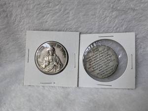 lot 1516 image: Religious Medallion Lot of 2 Coins Jesus Mary Apostles Devotional