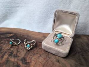 lot 3105 image: Turquoise Color Stone Rings - 4 ct