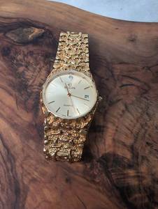 lot 3200 image: Elgin Quartz Watch with Textured Band&nbsp