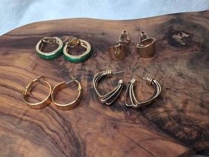 lot 3309 image: Assorted Hoop Earrings with Green Enamel and Metal Details - 4 ct
