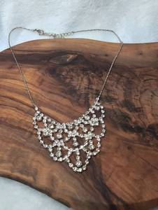 lot 3402 image: Rhinestone Chandelier Bib Statement Necklace Silver Tone Chain