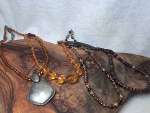 lot 3405 image: Beaded Necklaces with Stone Pendant Lot 3 Pieces