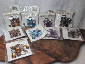 lot 3505 image: Fashion Brooch Lot 10 Pieces Assorted Colors Faceted Glass Stones - No Complete PiecesParts Only