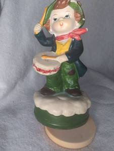 lot 2003 image: Vintage Drummer Boy Music Box - Little Drummer Boy