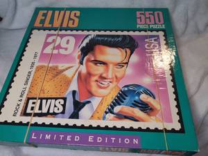 lot 3003 image: Elvis 550 Piece Puzzle Limited Edition Rock & Roll Singer 1935-1977